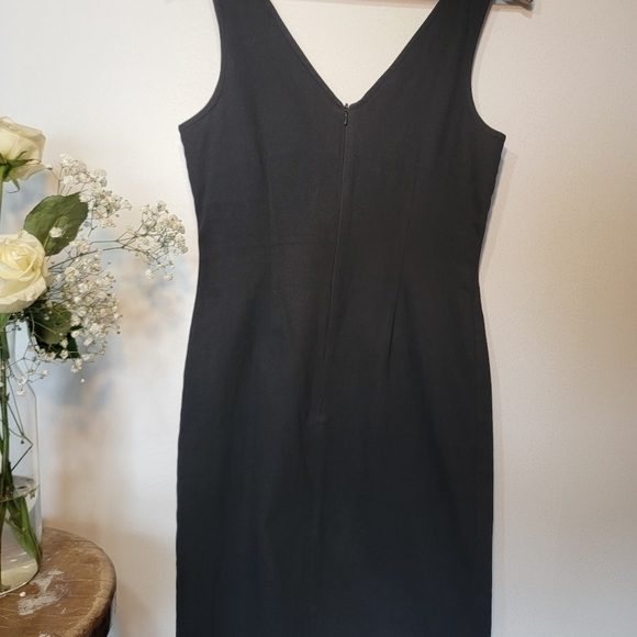 BLACK Mexx V-neck vintage mini dress. - Picture 9 of 10